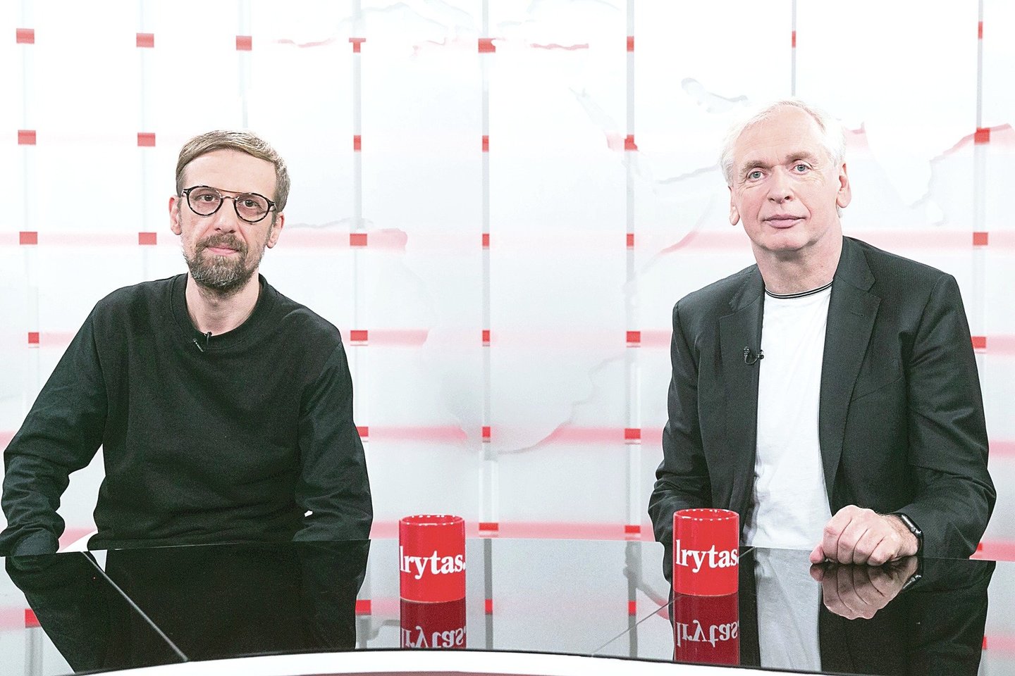 Elektroninės muzikos kūrėjas ir prodiuseris Ten Walls (kairėje) ir dirigentas G.Rinkevičius įgyvendins savo seną sumanymą pagroti vienoje scenoje.<br>T.Bauro nuotr.
