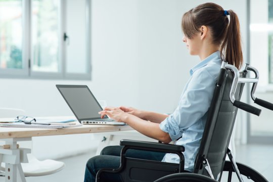 Dirbantys neįgalieji: tokie „Žiežmariai“ darbo rinkoje – kasdienybė