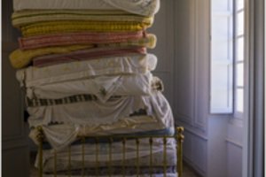 Moters nuotraukos šiurpina: atskleidė, kas slypi mūsų čiužiniuose