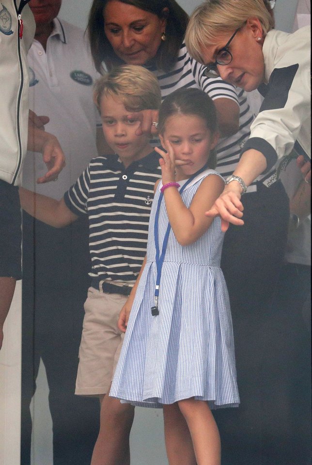  Princesė Charlotte susišlavė internautų dėmesį.<br> Scanpix nuotr.