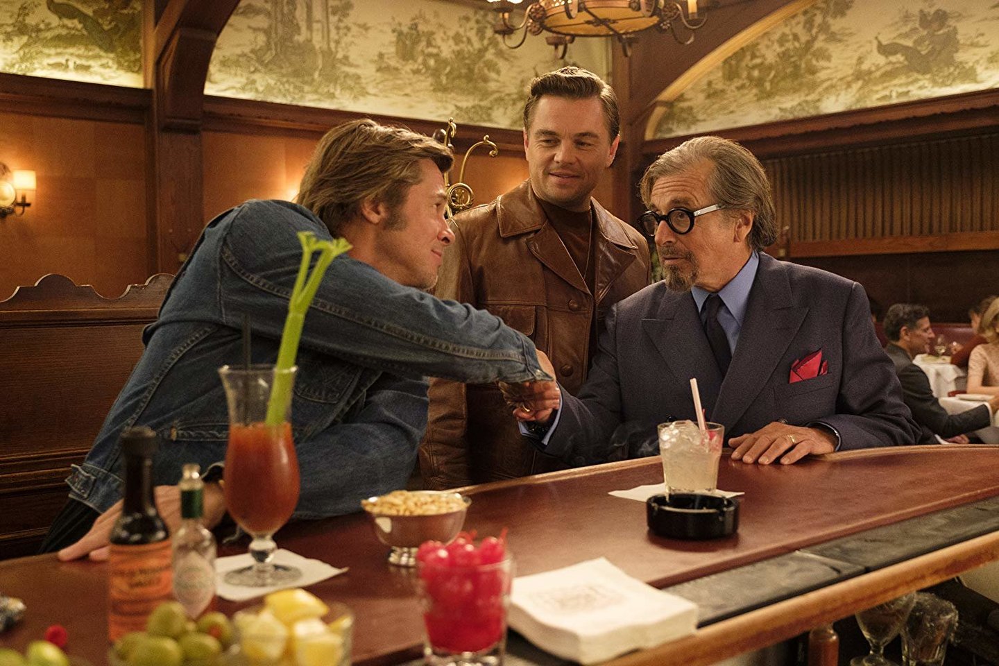 Bradas Pittas,  Leonardo DiCaprio ir Alas Pacino filme "Vieną kartą Holivude". 