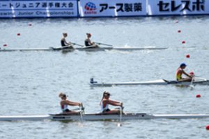 Irkluotojos U. Juzėnaitė ir D. Rimkutė pasaulio jaunių čempionate pateko į finalą