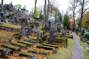 Šio rajono gyventojai kitos išeities neturi – iš nevilties pasivaikščioti eina į kapines