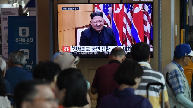 Kim Jong Unas ir toliau demonstruoja galią: paleido dar vieną raketą