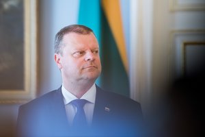 S. Skvernelis nepraleido progos pasveikinti L. Asadauskaitę-Zadneprovskienę