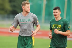 Prieš akistatą su serbais – signalas dviem rinktinės nariams