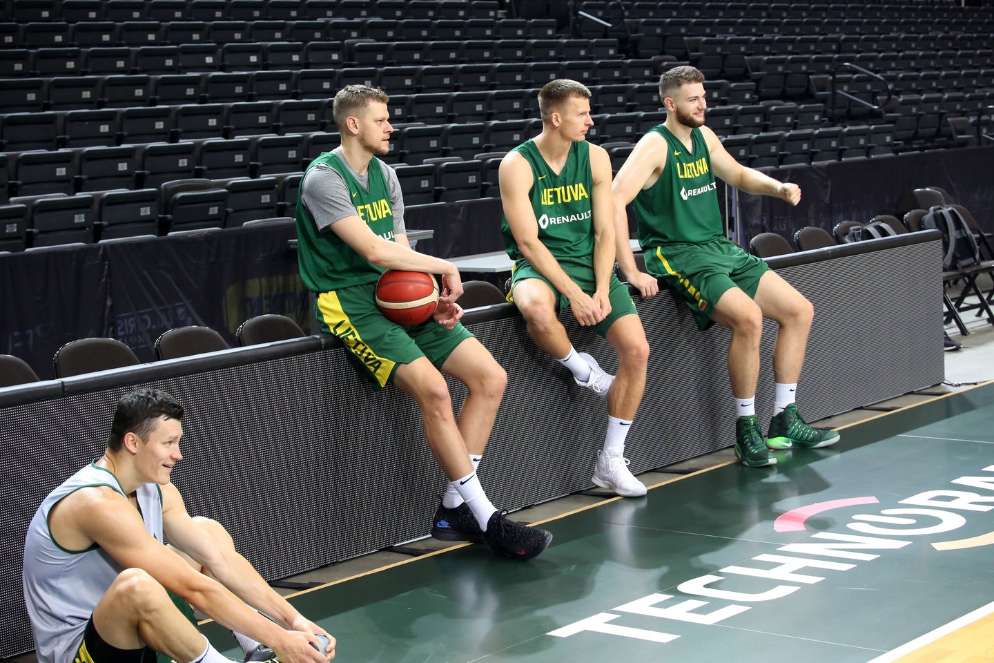 Rinktinės treniruotė prieš pirmadienio dvikovą su serbais.<br> M.Patašiaus nuotr.