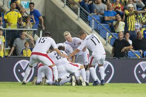 Lietuvos sporto savaitė: „Sūduvos“ žygdarbis ir krepšininkų pralaimėjimas