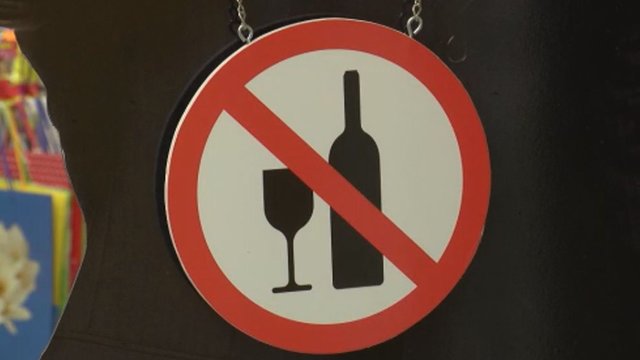 Draudimas rugsėjo 1-ąją prekiauti alkoholiu šiemet ir vėl netenka prasmės