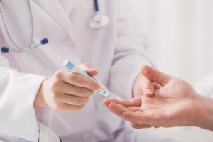 Neskubėkite atverti piniginės: šie šeimos gydytojo skirti tyrimai yra nemokami