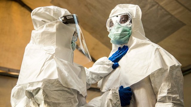 Užgimė viltis: mokslininkai mano radę būdą pažaboti Ebolos virusą