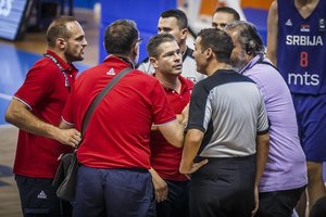Ispanų pergalę lėmęs teisėjo sprendimas sukėlė serbų įtūžį ir agresiją