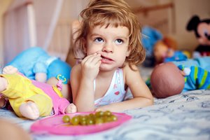 Mama išgyveno košmarą, kai jos mažylės vos nepražudė vynuogės: įspėja ir kitus