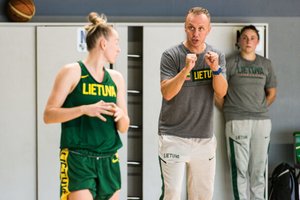 Moterų rinktinė pradėjo pasiruošimą atrankai į Europos čempionatą