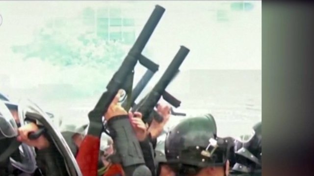Valdžios atsakas į protestus Honkonge: jei tai nesiliaus – žmones užgrius karinė jėga