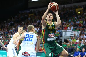 Triuškinama lietuvių pergalė – treniruotės ritmu: nepasigailėjo Suomijos rinktinės