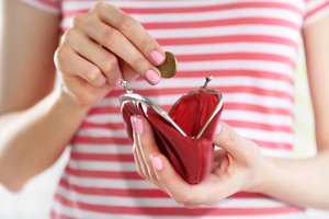 Trokštate didelių turtų? Nešiokitės tai savo piniginėje