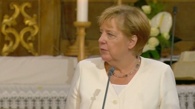 A. Merkel: „Mes, vokiečiai, didžiai dėkingi Vengrijai už indėlį vienijant Europą“