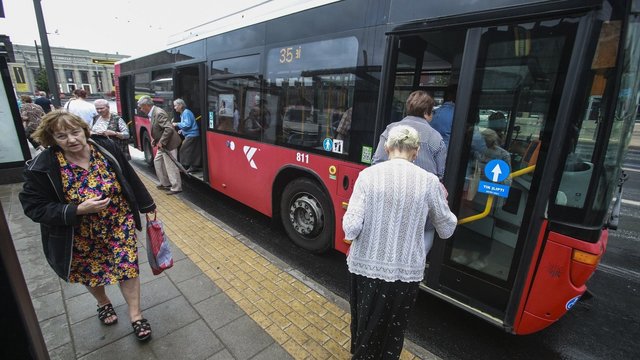 Politikai vėl prisiminė nemokamą viešąjį transportą – stebisi net pensininkai