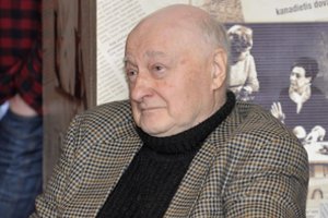 Mirė žinomas teatro ir kino aktorius Rimgaudas Karvelis: kviečia atsisveikinti