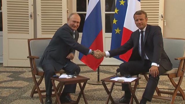 Prancūzijos ir Rusijos vadovai aptarė Ukrainos ir Sirijos konfliktus 