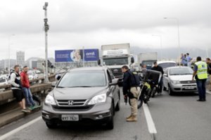Brazilijoje policija nukovė autobusą su keleiviais užgrobusį ginkluotą užpuoliką