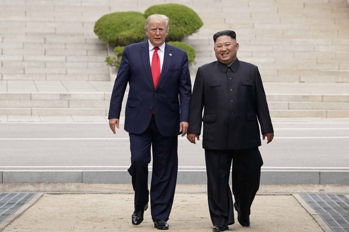 JAV specialusis pasiuntinys Šiaurės Korėjai Stephenas Biegunas trečiadienį pareiškė, kad Vašingtonas yra pasirengęs tęsti branduolines derybas su Pchenjanu.<br>Reuters/Scanpix nuotr.