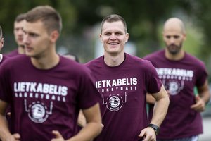 V. Lipkevičius pasiruošęs perimti estafetę iš S. Jasaičio