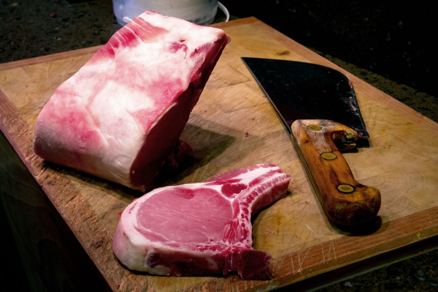   Visame pasaulyje vyriausybės gali įvesti raudonos mėsos mokestį, ekvivalentišką cigarečių akcizui.<br> Reuters/Scanpix nuotr.