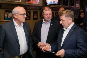 Dėl kritikos V. Sinkevičiui – R. Karbauskio ir S. Skvernelio dūriai S. Jakeliūnui