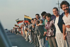 Baltijos kelias išbrauktas iš Guinnesso rekordų knygos – „Lietuvos rytas“ gavo patvirtinimą