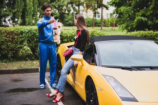 Kaune prie „Lamborghini“ vairo pastebėtas Audrius Bružas: „Senstu, bet amžiaus krizės dar nėra“