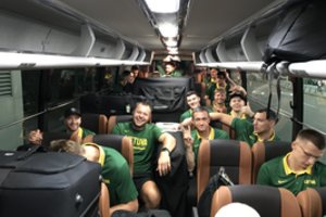 Po parą trukusios Lietuvos rinktinės kelionės į Seulą jos laukė nesusipratimas su autobusu 