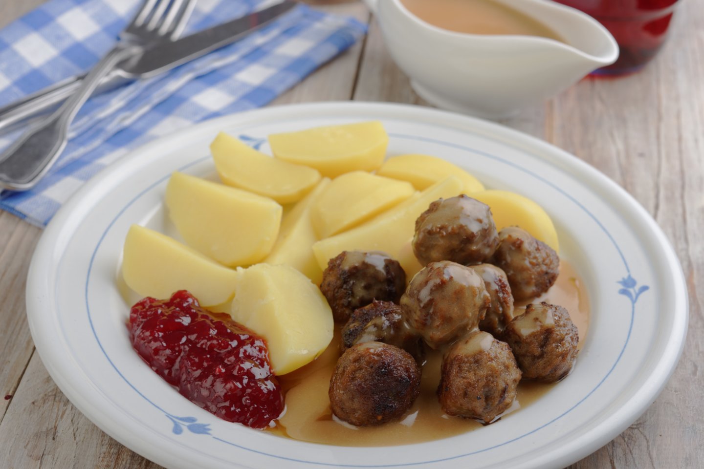  Švediški maltos mėsos kukuliai yra turbūt pats populiariausias švediškas patiekalas. <br> 123rf nuotr. 