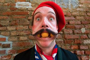 „Naujojo cirko savaitgalis ’19“: nuo kvapą gniaužiančios akrobatikos iki mokslinio cirko