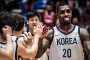 Lietuvos rinktinės varžovai: Tolimuosiuose Rytuose – neįprastos krepšininkų natūralizavimo istorijos