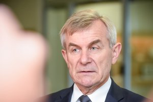 Opozicija ruošiasi palaikyti interpeliaciją V. Pranckiečiui: tai Seimo vadovo klaida