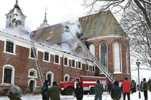 Tytuvėnų vienuolyno gaisro byloje – posūkis