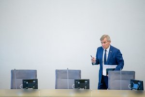 Ekspertai negailestingi: V. Pranckietis – niekam nereikalingas šiaudinis vadovas