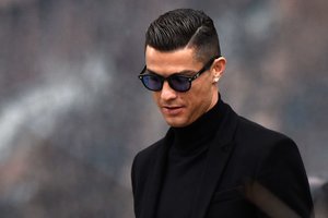 Prievarta apkaltintas Cristiano Ronaldo prisipažino už tylą sumokėjęs milžinišką sumą