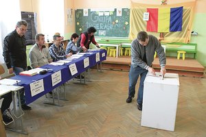 Politikos ekspertais nebepasitiki: Rumunijos politikų ateitį spėja astrologai