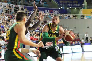 Nė motais aklimatizacija ir karštis: Lietuvos rinktinė Seule pamokė Pietų Korėją 