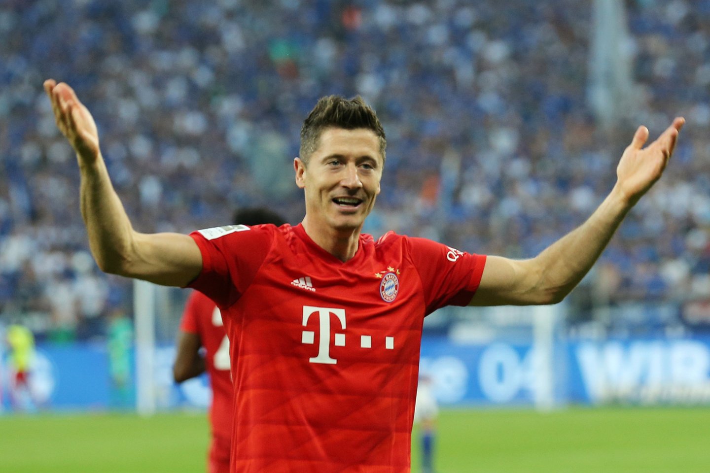 „Schalke“ ekipa namuose nusileido „Bayern“ klubui.<br> AFP/Reuters/Scanpix nuotr.