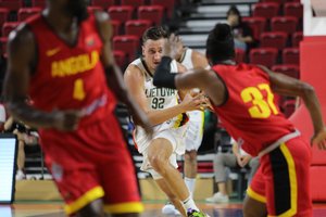 Antroji rinktinės repeticija Seule: Angola priešinosi lietuviams du kėlinius, bet buvo sutriuškinta