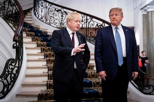 D. Trumpas: B. Johnsonas – „tinkamas žmogus“ įgyvendinti „Brexit“