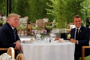 G-7 susitikime – sudėtingas laviravimas ir žinutės kitoms valstybėms