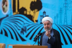 Irano prezidentas gina šalies diplomatijos vadovo sprendimą apsilankyti G-7 forume