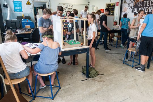 Iššūkis mokykloms, kurį padės įveikti nemokama mokymo priemonė ir dalinami 3D spausdintuvai
