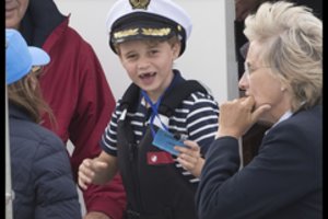 Eterio metu vedėja išsijuokė iš netikėto princo George'o pomėgio ir sulaukė kirčio