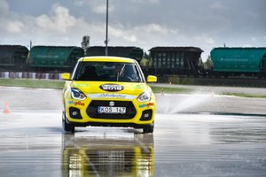 Keturiuose Lietuvos miestuose vyks geriausio vairuotojo paieškos